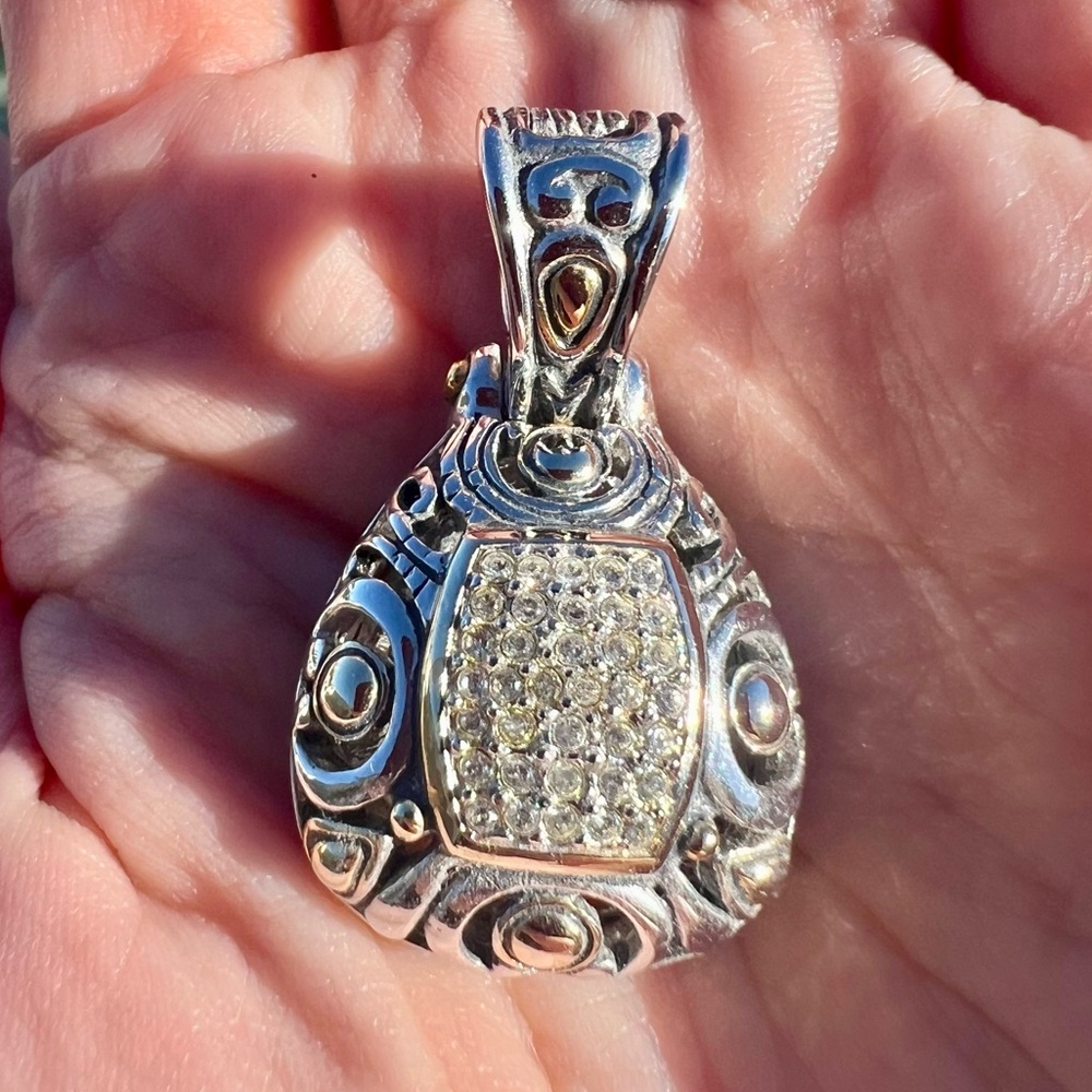 Silver pendant with sparkly rhinestones - vintage - beautiful condition no chain